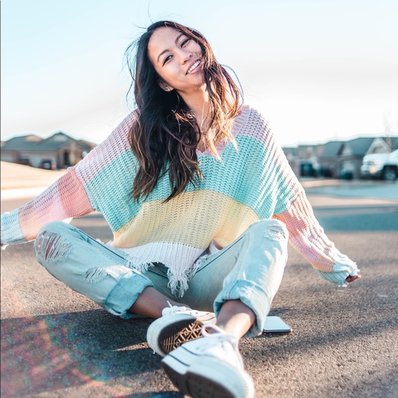 Vici Sweaters - DISTRESSED COLORBLOCK V-NECK SWEATER